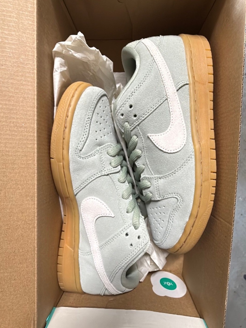 Nike SB Dunk Low Island Green Gum 6M 7.5W
